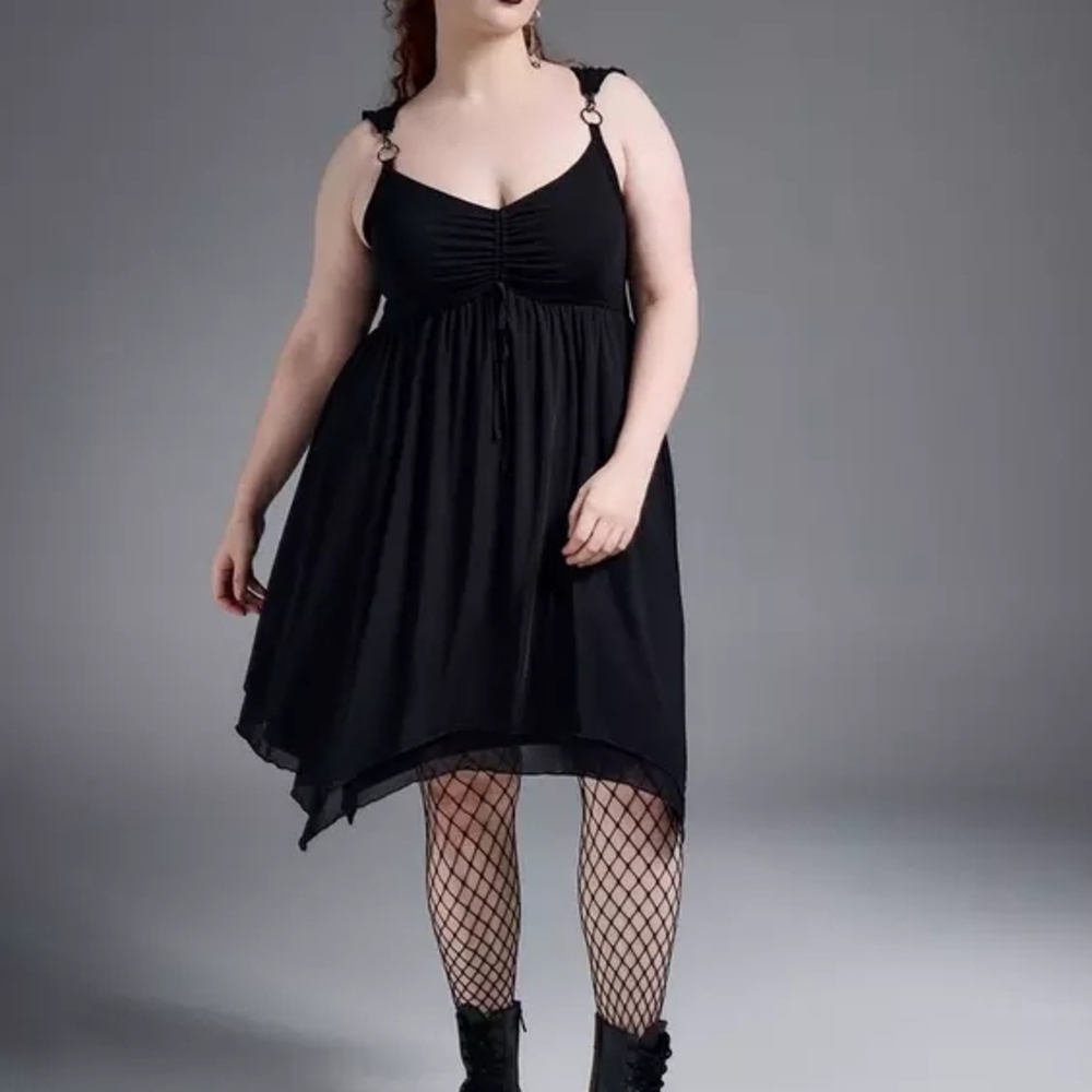 Elegant Black Sleeveless Dress